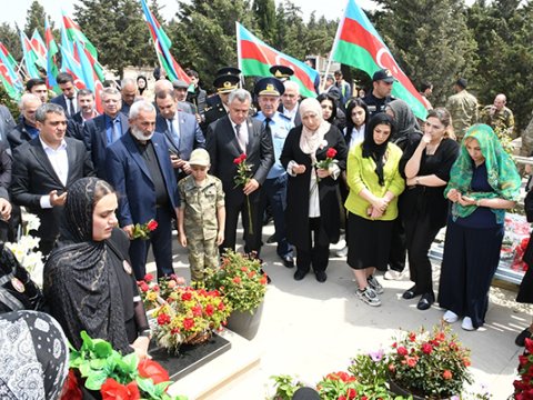 Abşeronda şəhidin anım mərasimi keçirilib - FOTOLAR
