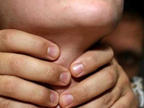 20 yaşlı bacısını boğub öldürən şəxs tutuldu 