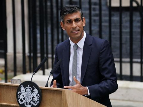 Britaniyanın Baş naziri Çini qlobal təhdid adlandırdı