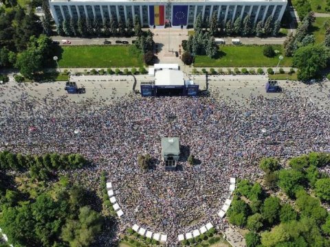 Moldovada 80 min nəfərlik mitinq