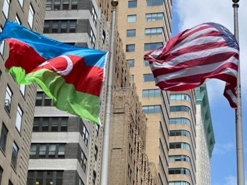 Nyu-Yorkda Azərbaycan bayrağı ucaldıldı - FOTOLAR