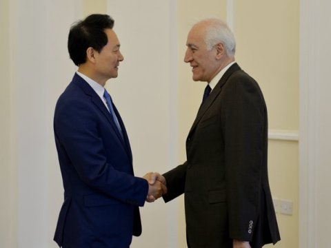 Ermənistan Koreya ilə əlaqələri gücləndirmək istəyir