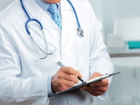 Naxçıvanda baş həkim işdən çıxarıldı