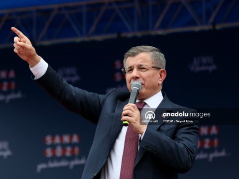 Davutoğlunun partiyasından 11 istefa - Müavinləri, müşavirləri...