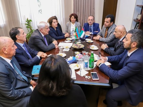 Səfir ADU-nun qonağı olub - FOTOLAR