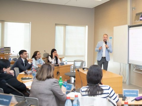 “Media savadlılığı və dezinformasiya ilə mübarizə” - TƏLİM