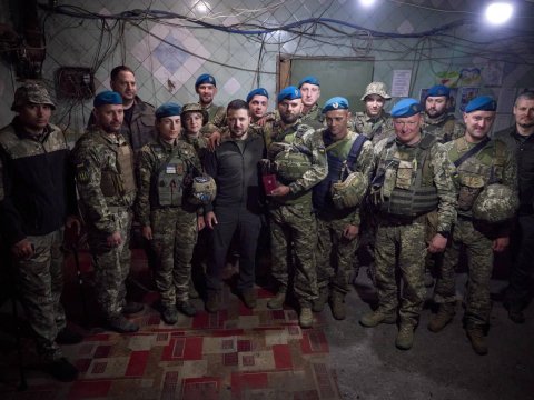 Zelenski ön cəbhədə - FOTOLAR