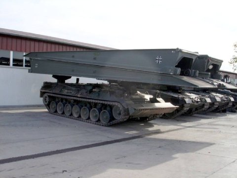 Almaniya Ukraynaya növbəti yardım paketi göndərdi - SİYAHI