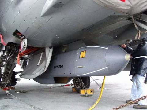 Britaniya Ukraynaya silah göndərə bilməyəcək