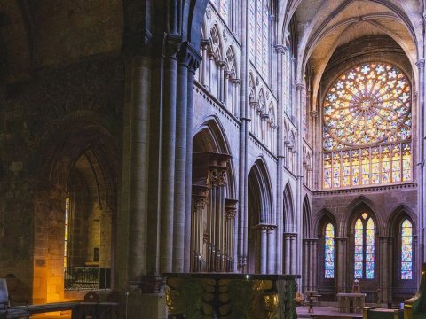 ABŞ-da katolik ruhanilər 2 minə yaxın uşağa təcavüz edib