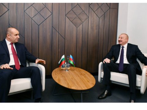 Arzularımı qəbul etməyinizi xahiş edirəm - Rumen Radev