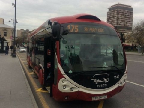 Bakıda 210-dan çox avtobus gecikir 