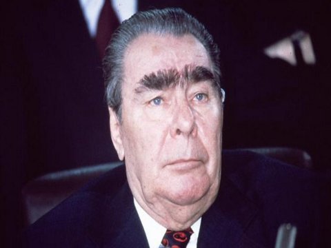 Brejnev Kiyevin fəxri vətəndaşı titulundan məhrum edildi