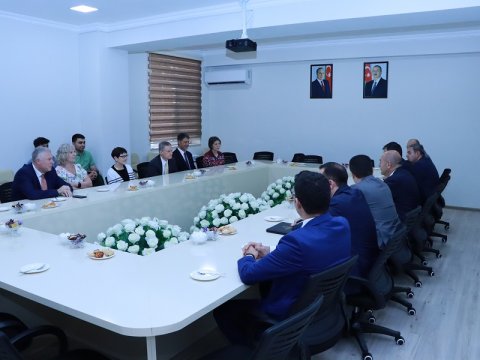 ABŞ-dan gələn qonaqlar İlahiyyat İnstitutunu ziyarət edib