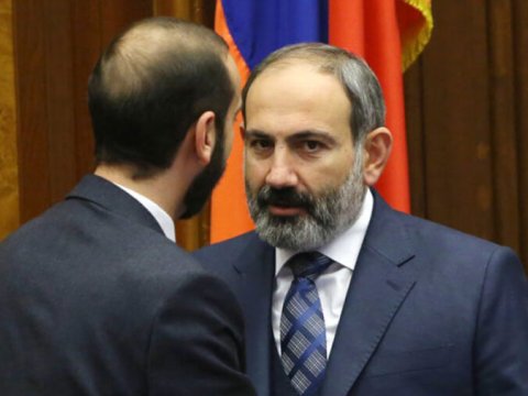 Ermənistan diplomatik korpusu yeniləyir