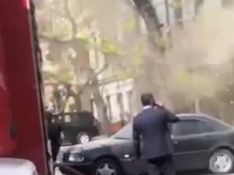 Avtomobil yandıran şəxs TUTULDU 