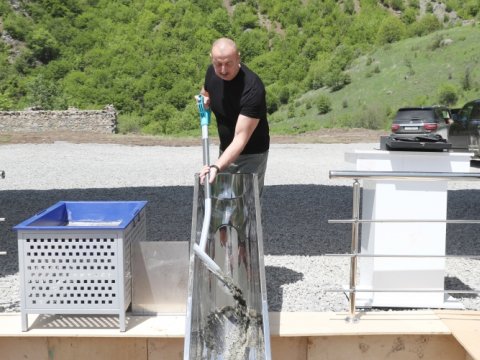 Kəlbəcərin Zallar kəndinin tikintisinə BAŞLANILDI