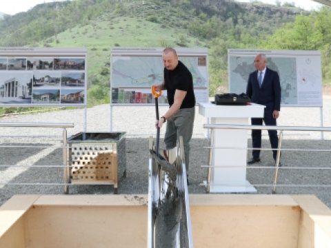 Laçının daha bir kəndinin təməli qoyuldu 