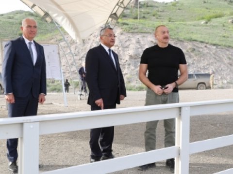 Prezident Zabuxda tikinti işləri ilə maraqlandı