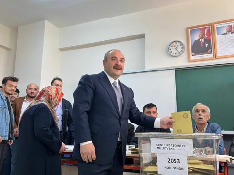 Millətimiz hər zaman doğru qərar verir - Türkiyəli nazir