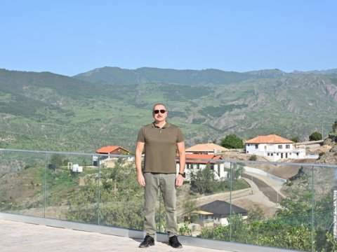 Laçında Xosrov bəy Sultanov və Zəngəzur küçələrinin lövhələri asıldı