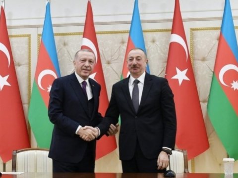 Ərdoğanın zəfərinə ilk təbrik qardaş Azərbaycandan gəldi - Türkiyə mediası