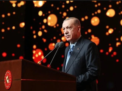 Türkiyə Prezidentinin qələbə çıxışı - VİDEO