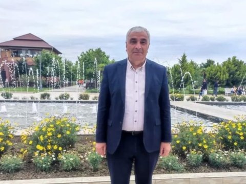 Məktəb direktoru qəzada öldü