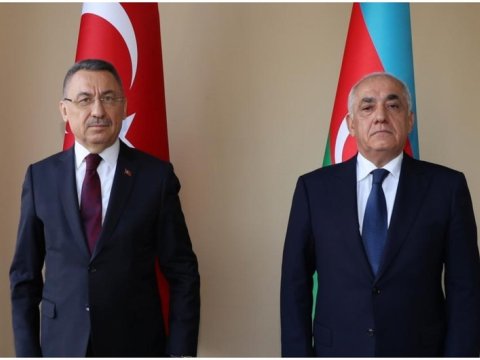 Əli Əsədov Türkiyənin Vitse-prezidentini TƏBRİK ETDİ