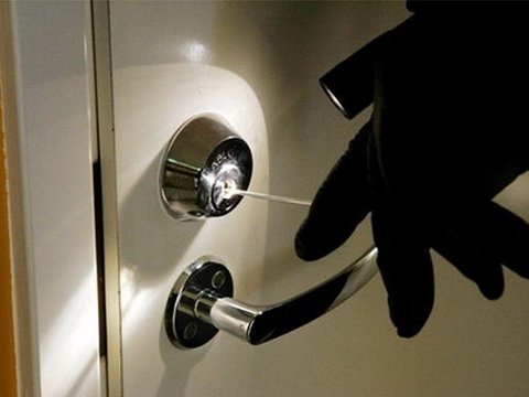 Bakıda 7080 manatlıq oğurluq