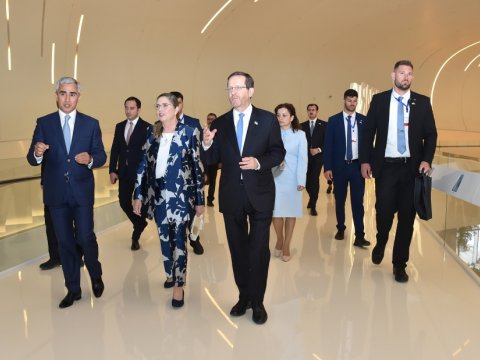 İsrail Prezidenti və xanımı Heydər Əliyev Mərkəzində  - FOTOLAR