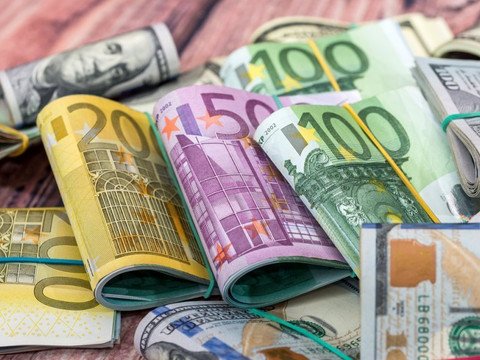 Xarici valyutaların bu günə olan MƏZƏNNƏSİ