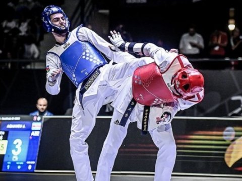 İdmançımız dünya çempionatına qələbə ilə başladı