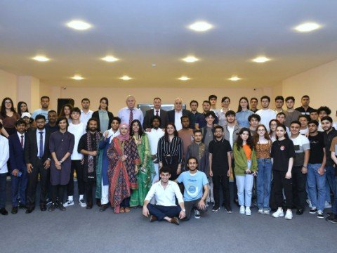 BMU-da təhsil alan əcnəbi tələbələr üçün tədbir - FOTOLAR