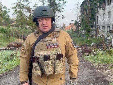 Priqojin rus generallarla bağlı araşdırma tələb edir