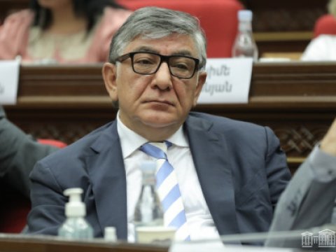 Sərhədin açılması ölkəmiz üçün faydalı olacaq - Erməni deputat