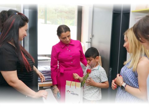 Bakı Sağlamlıq Mərkəzi uşaqları sevindirdi - FOTOLAR