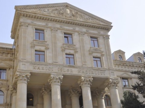 XİN-dən İtaliyaya bayram təbriki