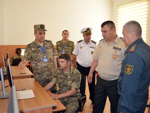 Qazaxıstanlı hərbçilər Azərbaycana gəldi - VİDEO