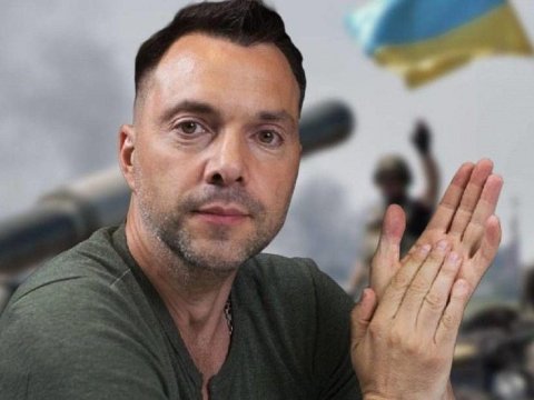 Rusiya Kiyevi niyə S-400-lərlə vurmur? - Aretoviç izah edir