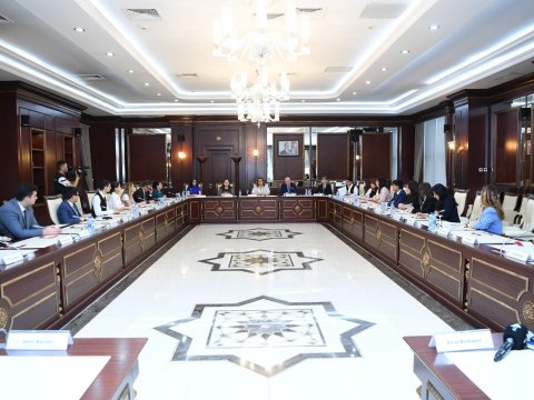 Milli Məclisdə dinləmə keçirilib - FOTO