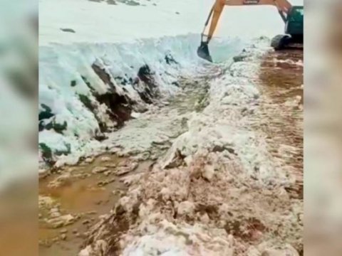 Ordubad-Zəvvar yolu qardan təmizlənib - VİDEO