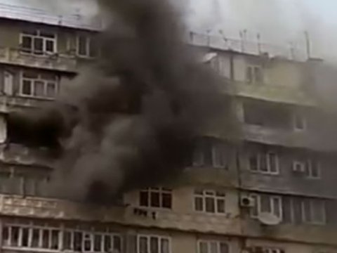 Bakıda yaşayış binasında YANĞIN