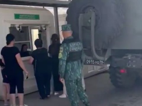 Ermənilər Laçındakı sərhəd məntəqəsindən belə keçirlər - VİDEO