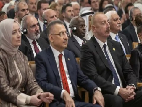 Paşinyan andiçmədə niyə arxada oturmuşdu? - Ankara ilə normallaşma