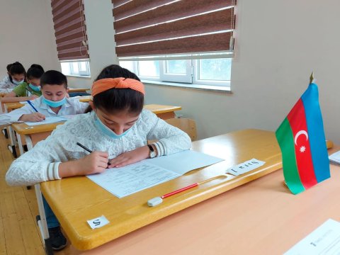 70 min şagird oxumaqda çətinlik çəkir