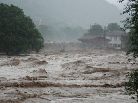 Selin dağıtdığı evləri dövlət bərpa edəcək? - VİDEO