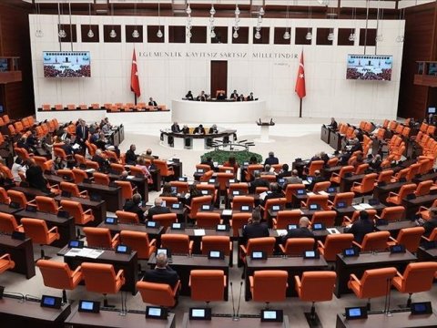 Türkiyənin yeni spikeri KİM OLACAQ...