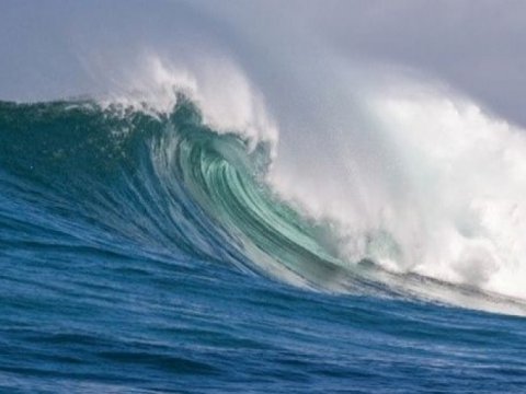 Dalğanın hündürlüyü 2.4 metrə çatıb - FAKTİKİ HAVA