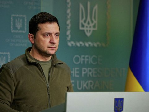 Zelenski Peskovun iddialarını TƏKZİB ETDİ